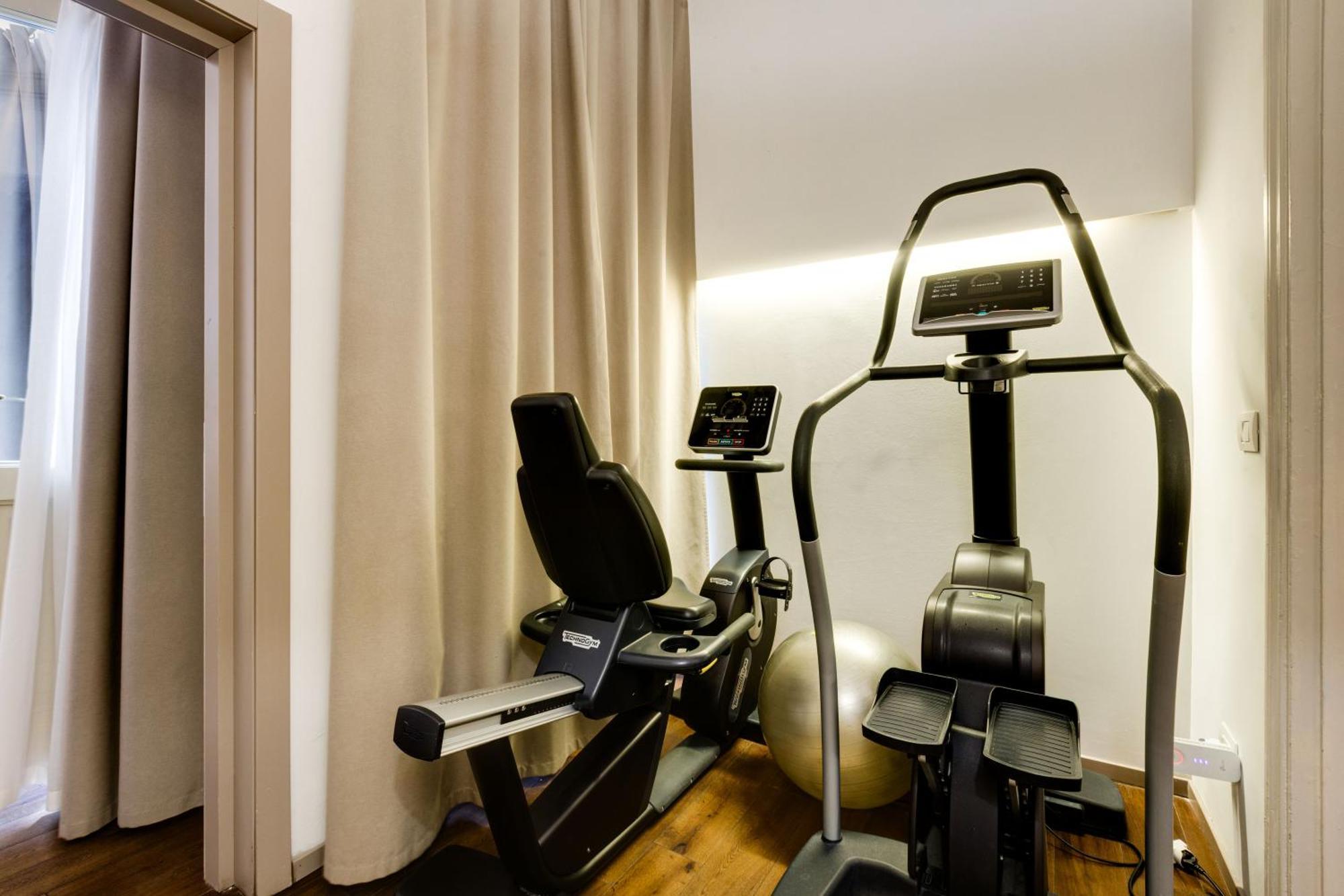 V Collection Piazza Farnese Luxury Suites — Photos 1